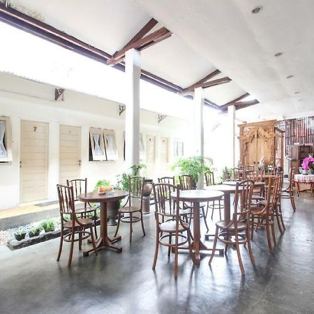 Reddoorz Syariah Near Wijilan Yogyakarta Hotel Exterior photo